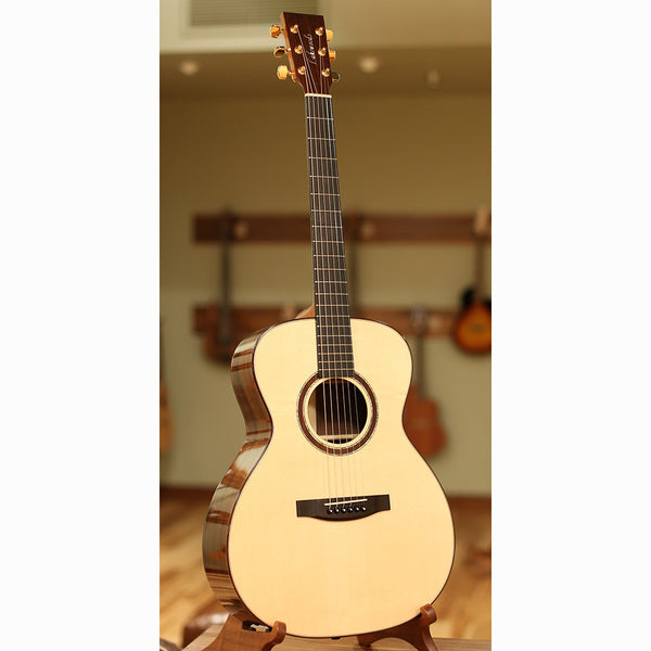 Lakewood M-32 - Shoreline Music