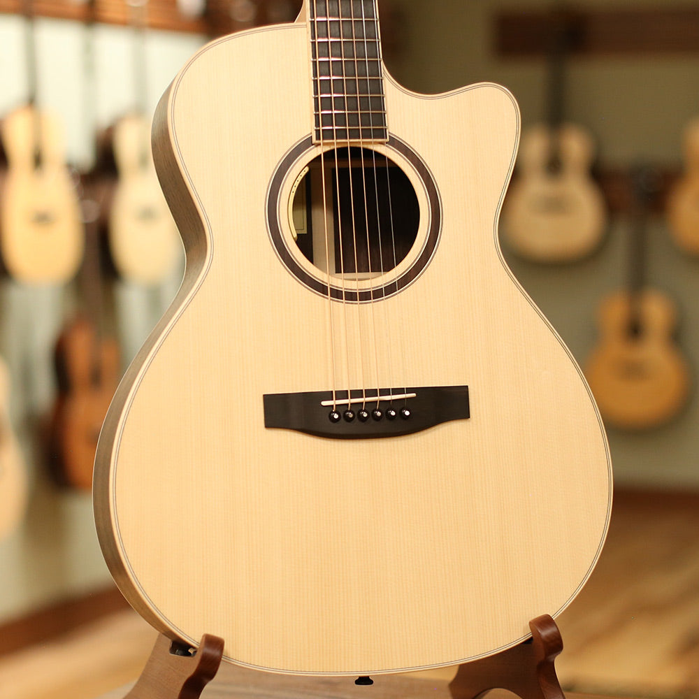 Lakewood Sungha Jung Signature