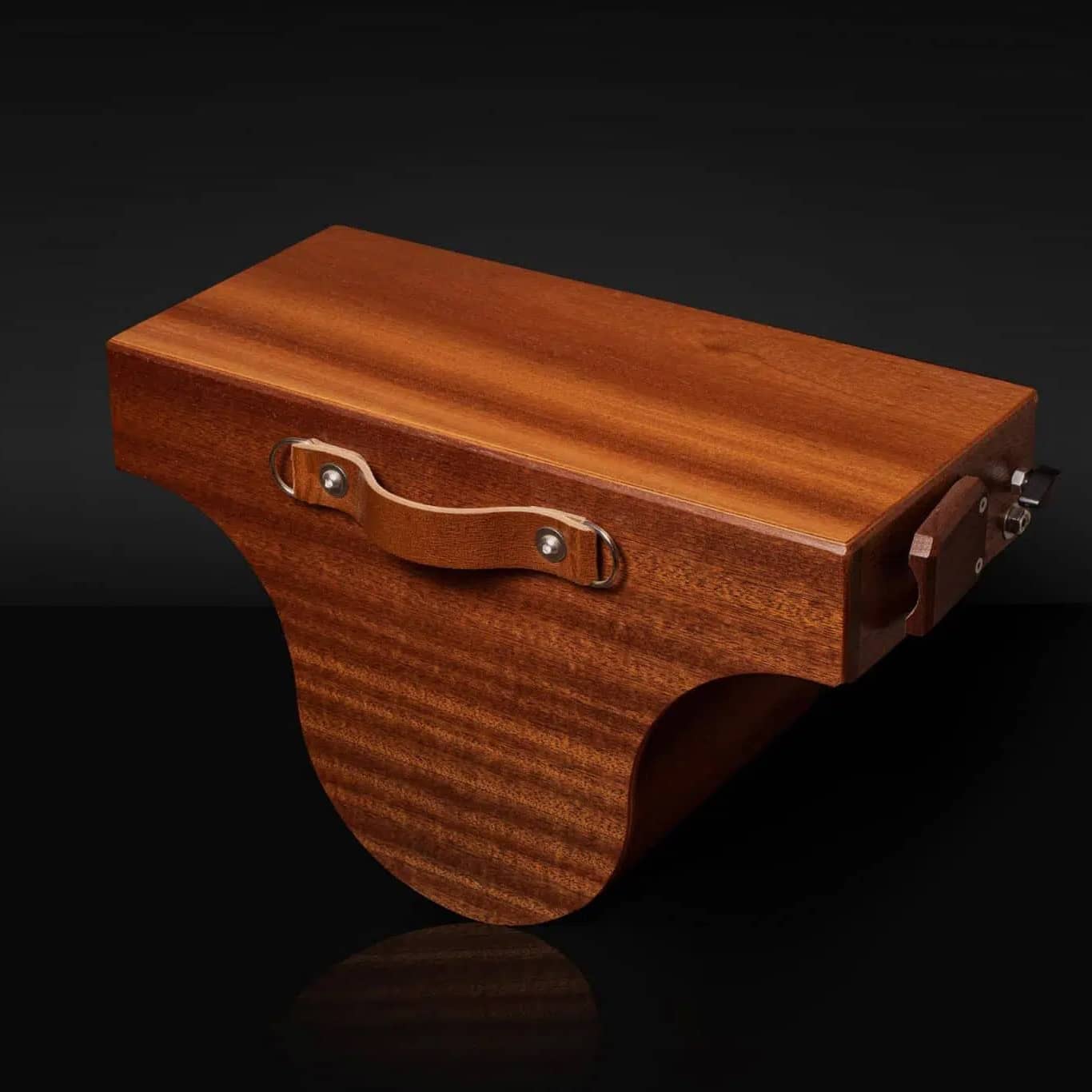 Cajonico — Mahogany