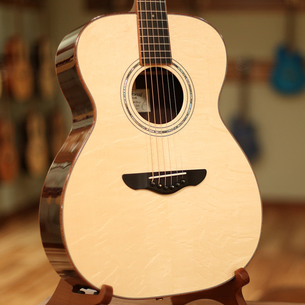 Northwood Custom OOO (bearclaw Engelmann/rosewood)
